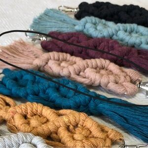 Macrame keychain DUSTY PINK